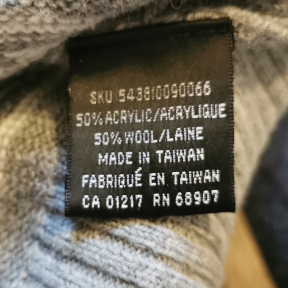 Le Chateau hooded wool mini dress - Picture 3 of 3